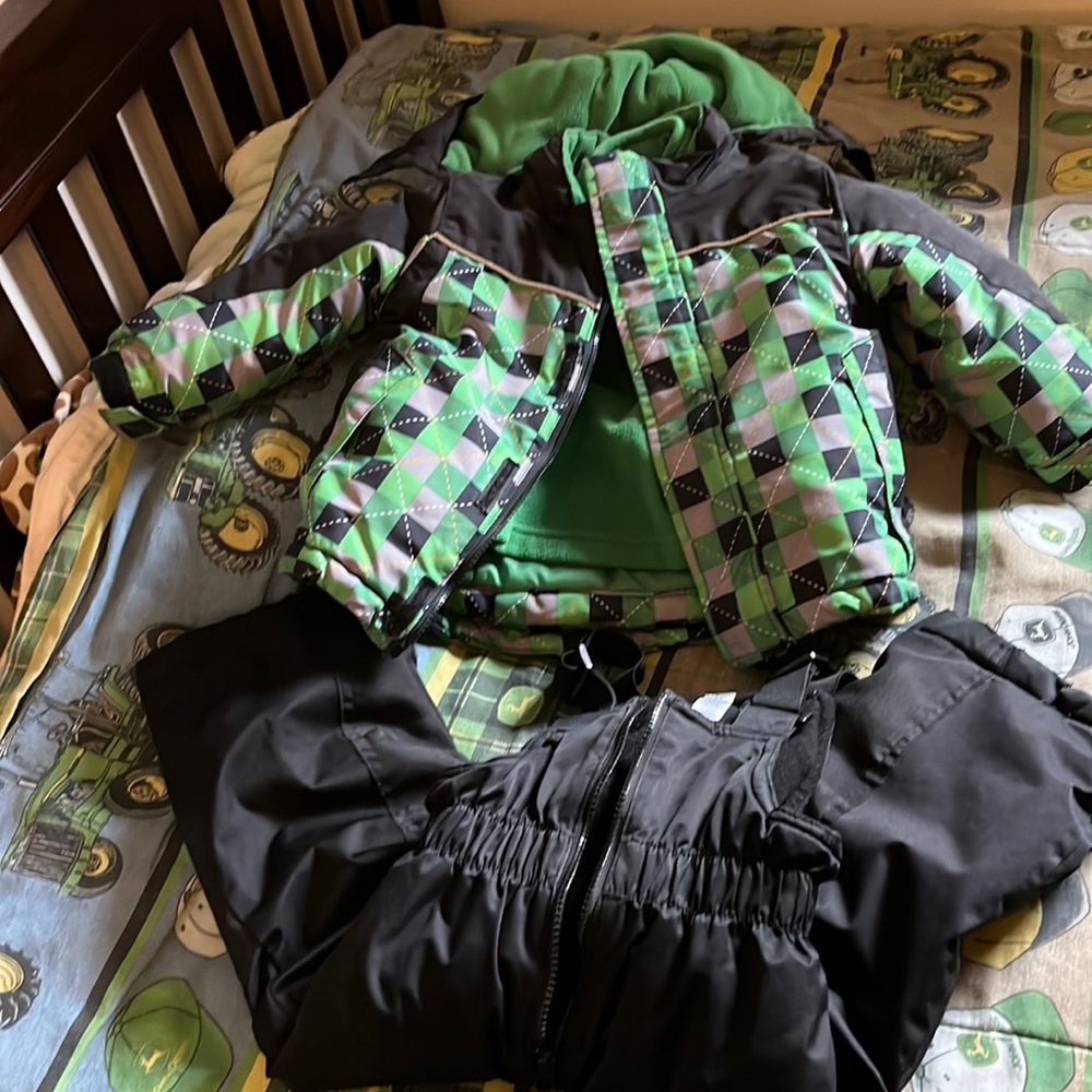 George 2T Snow Pants and Jacket Set
